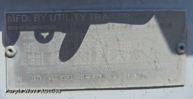 image for item DR3966 2004 Utility VS2DC dry van trailer