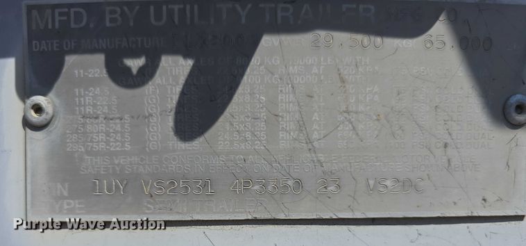 image for item DR3966 2004 Utility VS2DC dry van trailer