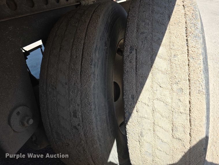 image for item DR3967 2015 Wabash DVLSHPC dry van trailer