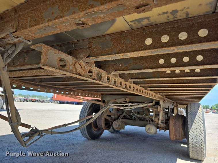 image for item DR3968 2013 Wabash DVCVHPC dry van trailer