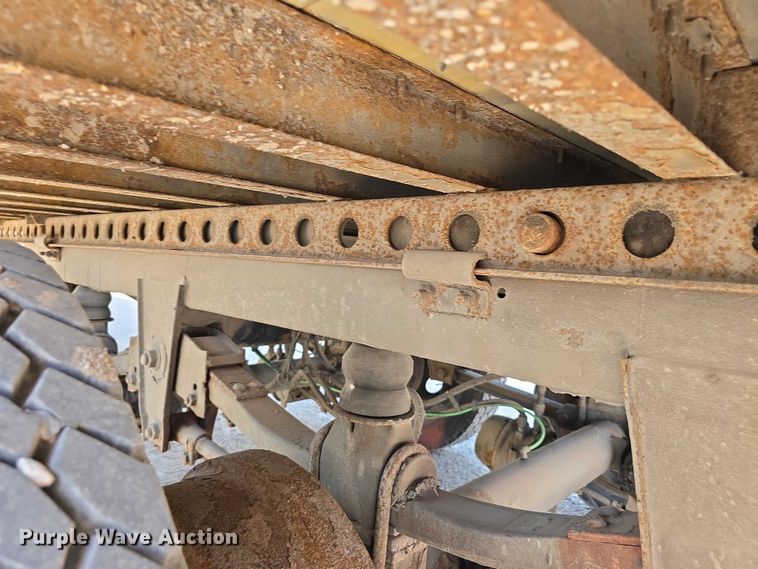 image for item DR3968 2013 Wabash DVCVHPC dry van trailer