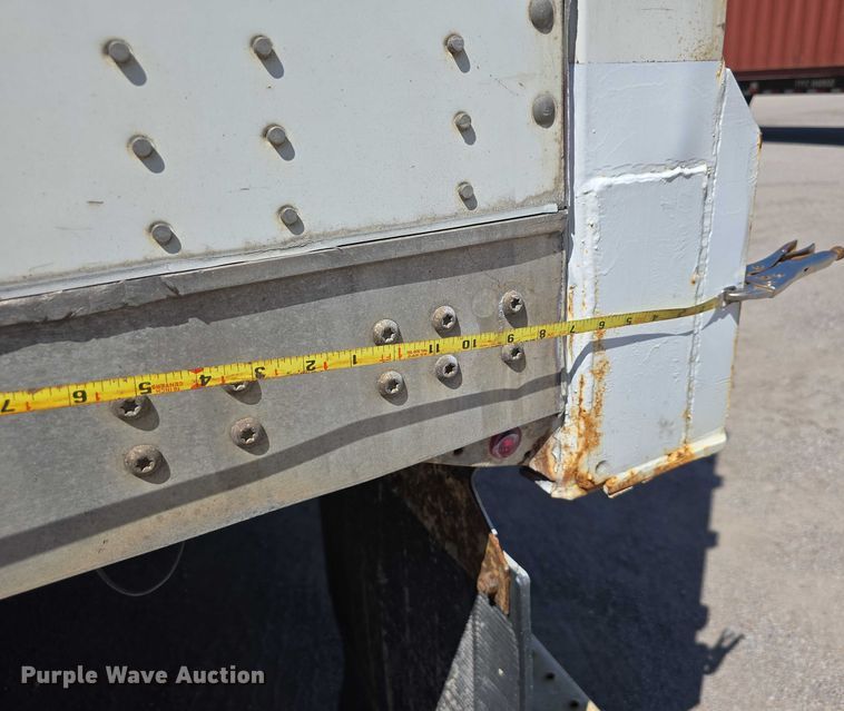 image for item DR3968 2013 Wabash DVCVHPC dry van trailer