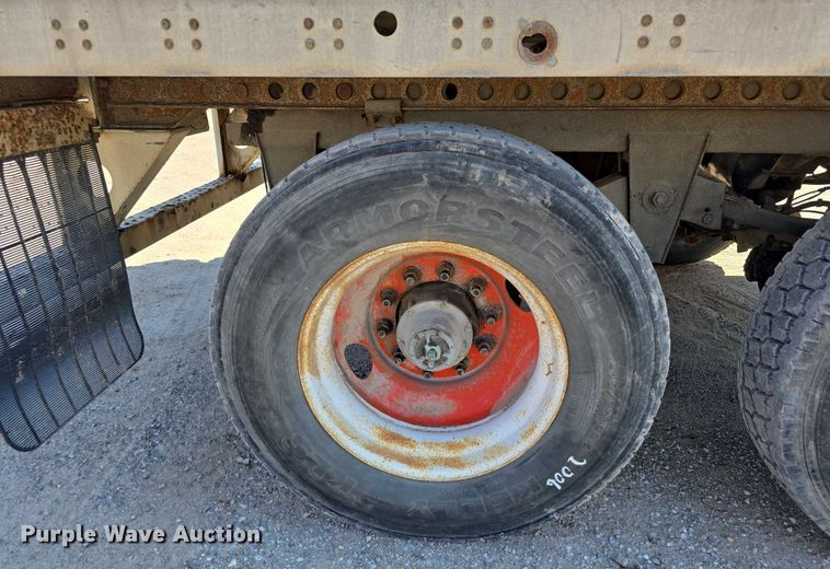 image for item DR3968 2013 Wabash DVCVHPC dry van trailer