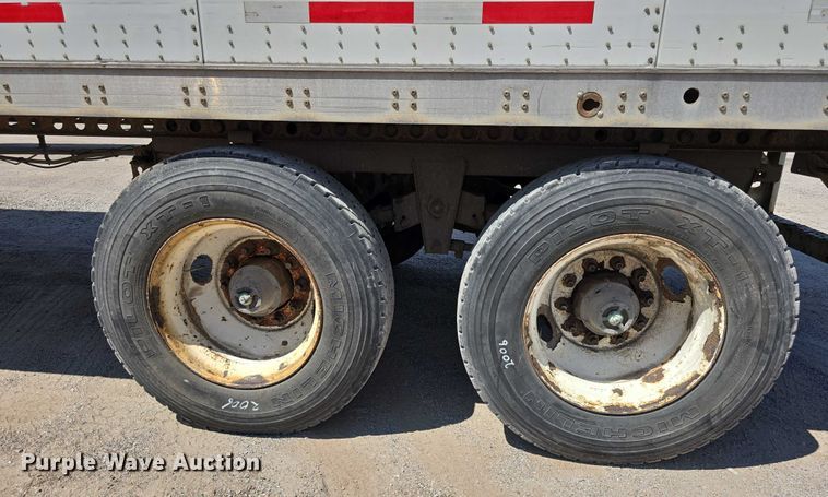 image for item DR3968 2013 Wabash DVCVHPC dry van trailer