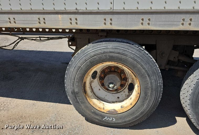image for item DR3968 2013 Wabash DVCVHPC dry van trailer
