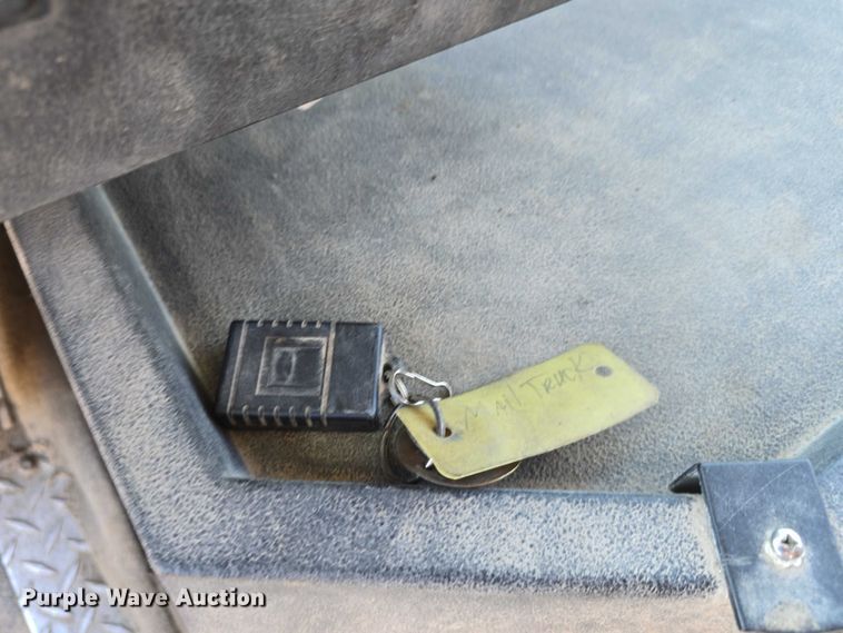 image for item DR3969 2003 Workhorse Custom Chassis P42 delivery truck