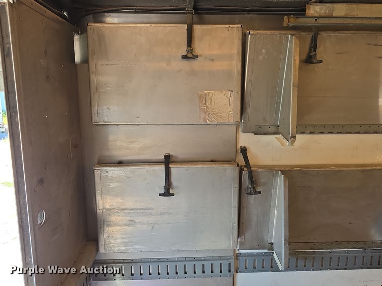 image for item DR3969 2003 Workhorse Custom Chassis P42 delivery truck