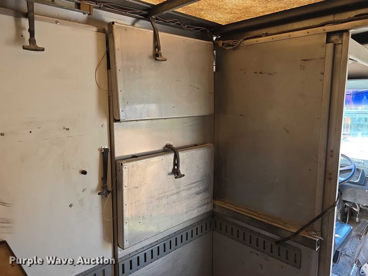 image for item DR3969 2003 Workhorse Custom Chassis P42 delivery truck