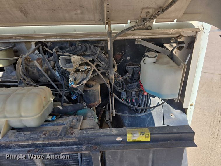 image for item DR3969 2003 Workhorse Custom Chassis P42 delivery truck