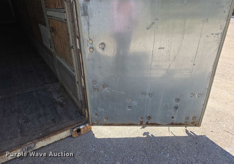 image for item DR3973 1993 Hyundai HDM-48WH-A8100 shipping container