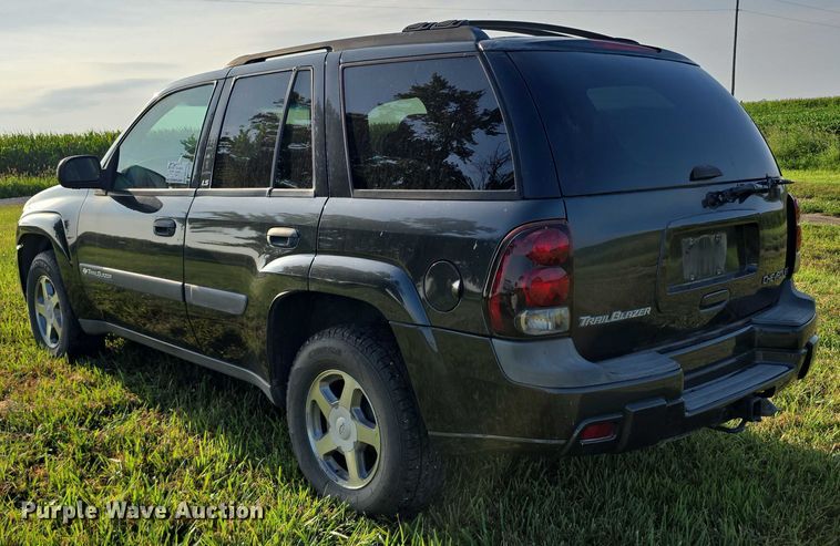 image for item DR3981 2004 Chevrolet TrailBlazer LS SUV