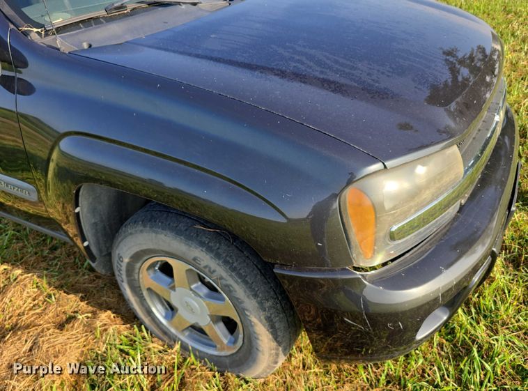 image for item DR3981 2004 Chevrolet TrailBlazer LS SUV