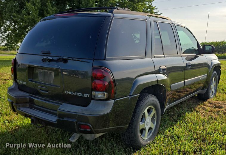 image for item DR3981 2004 Chevrolet TrailBlazer LS SUV