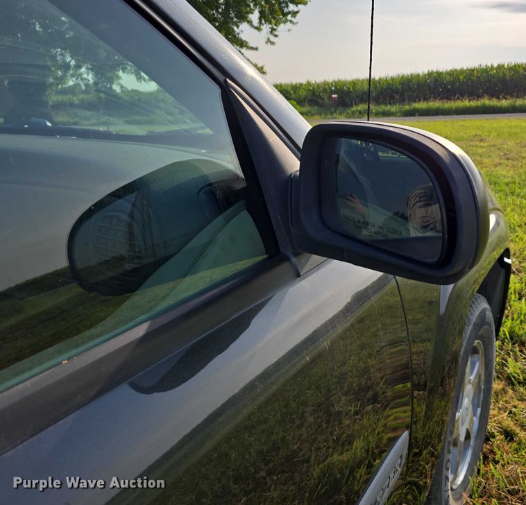 image for item DR3981 2004 Chevrolet TrailBlazer LS SUV