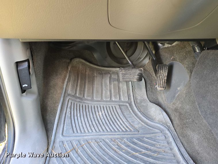 image for item DR3981 2004 Chevrolet TrailBlazer LS SUV