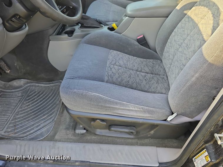 image for item DR3981 2004 Chevrolet TrailBlazer LS SUV