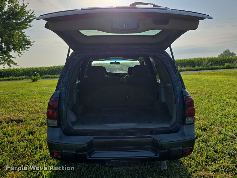 image for item DR3981 2004 Chevrolet TrailBlazer LS SUV