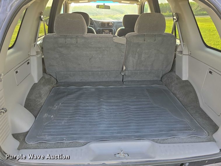 image for item DR3981 2004 Chevrolet TrailBlazer LS SUV