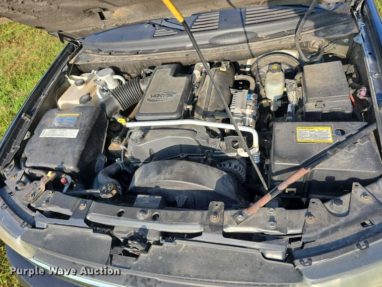 image for item DR3981 2004 Chevrolet TrailBlazer LS SUV