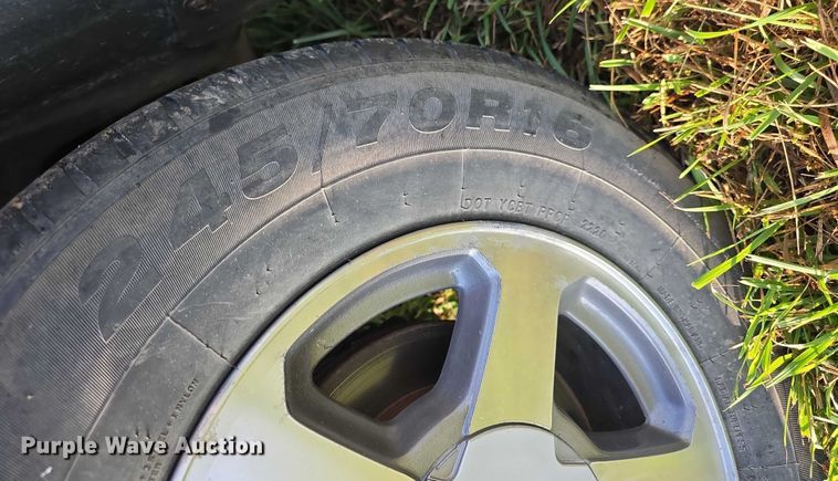 image for item DR3981 2004 Chevrolet TrailBlazer LS SUV