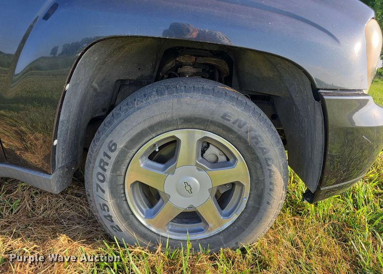 image for item DR3981 2004 Chevrolet TrailBlazer LS SUV