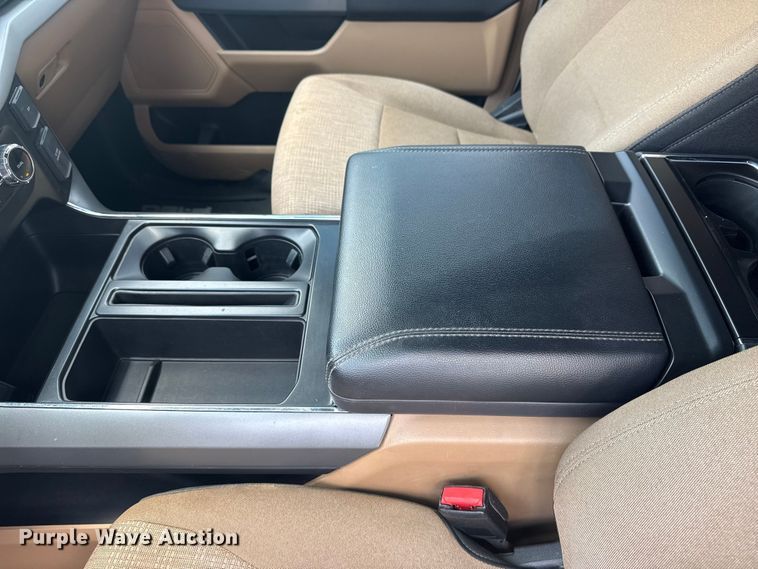 image for item DS3856 2022 Ford F150 XLT SuperCrew pickup truck