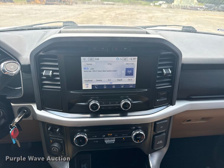 image for item DS3856 2022 Ford F150 XLT SuperCrew pickup truck