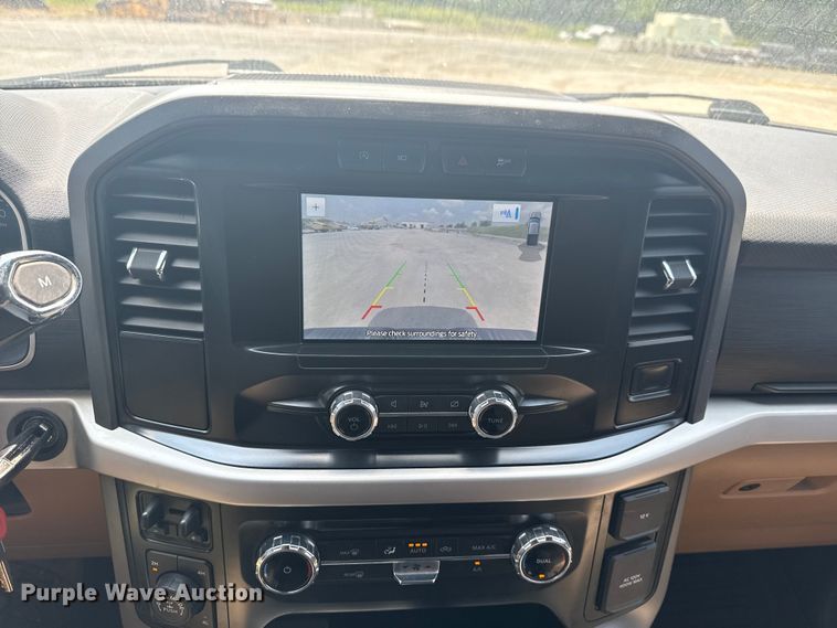 image for item DS3856 2022 Ford F150 XLT SuperCrew pickup truck