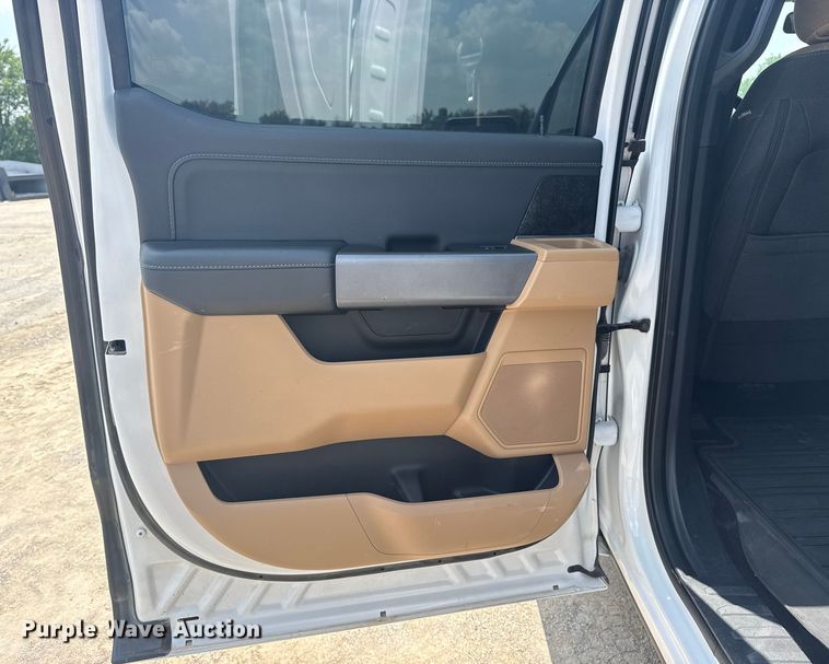 image for item DS3856 2022 Ford F150 XLT SuperCrew pickup truck