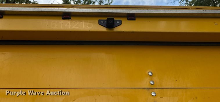 image for item DT3250 2019 GMC Savana G3500 box truck