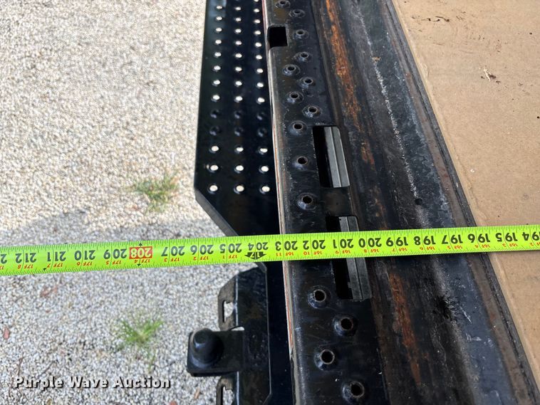 image for item DT3250 2019 GMC Savana G3500 box truck