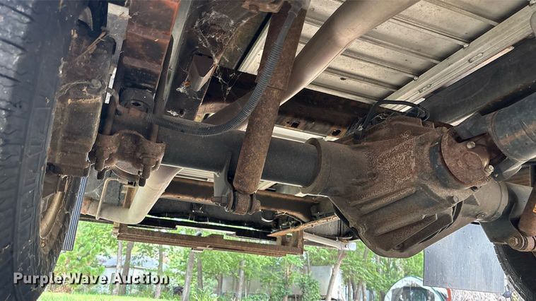 image for item DT3250 2019 GMC Savana G3500 box truck