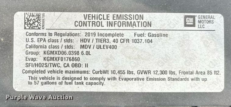 image for item DT3250 2019 GMC Savana G3500 box truck