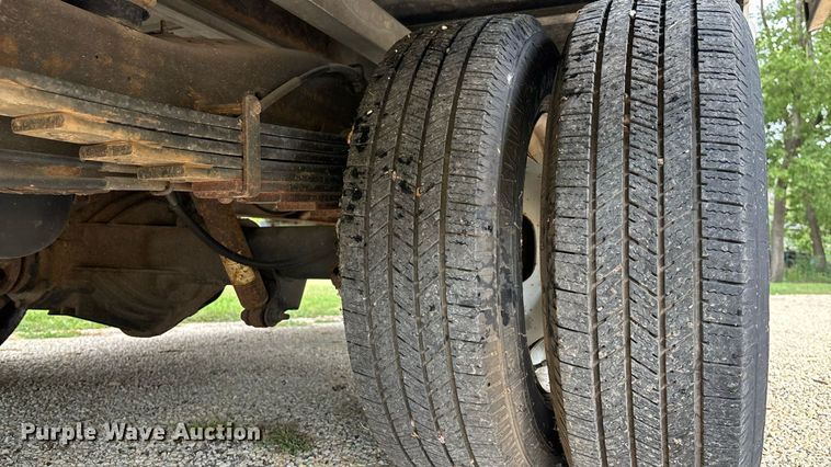 image for item DT3250 2019 GMC Savana G3500 box truck