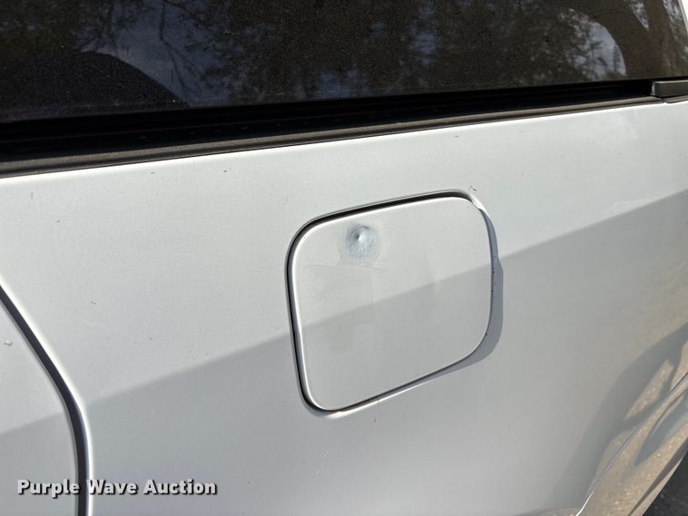 image for item DT3339 2008 Toyota Sienna van