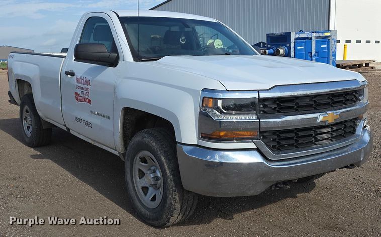 image for item DT6978 2016 Chevrolet Silverado 1500 pickup truck