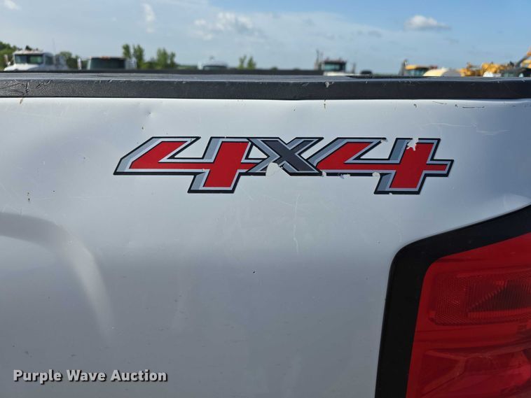 image for item DT6978 2016 Chevrolet Silverado 1500 pickup truck