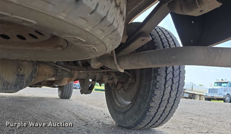 image for item DT6978 2016 Chevrolet Silverado 1500 pickup truck