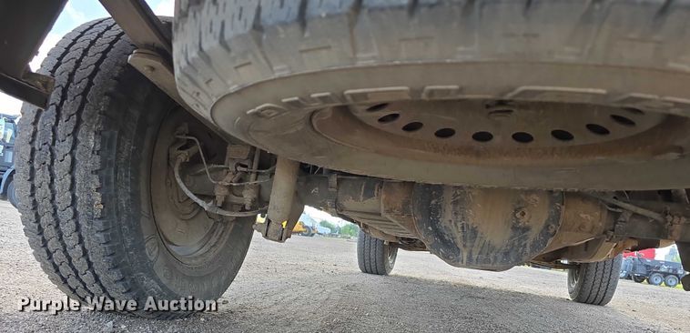 image for item DT6978 2016 Chevrolet Silverado 1500 pickup truck