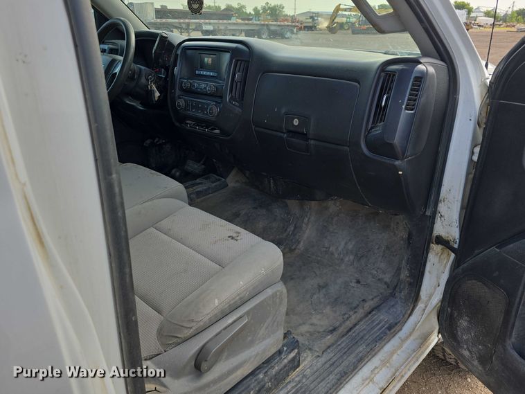 image for item DT6978 2016 Chevrolet Silverado 1500 pickup truck