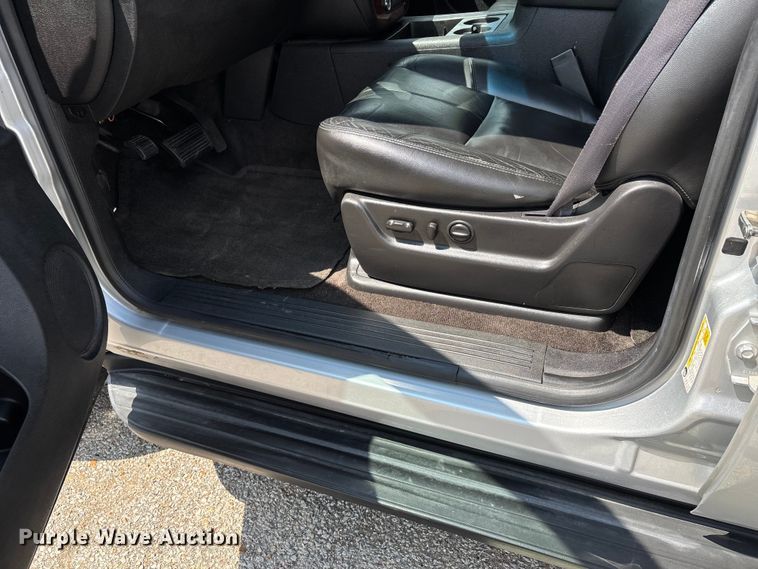 image for item DU1260 2014 Chevrolet Suburban SUV