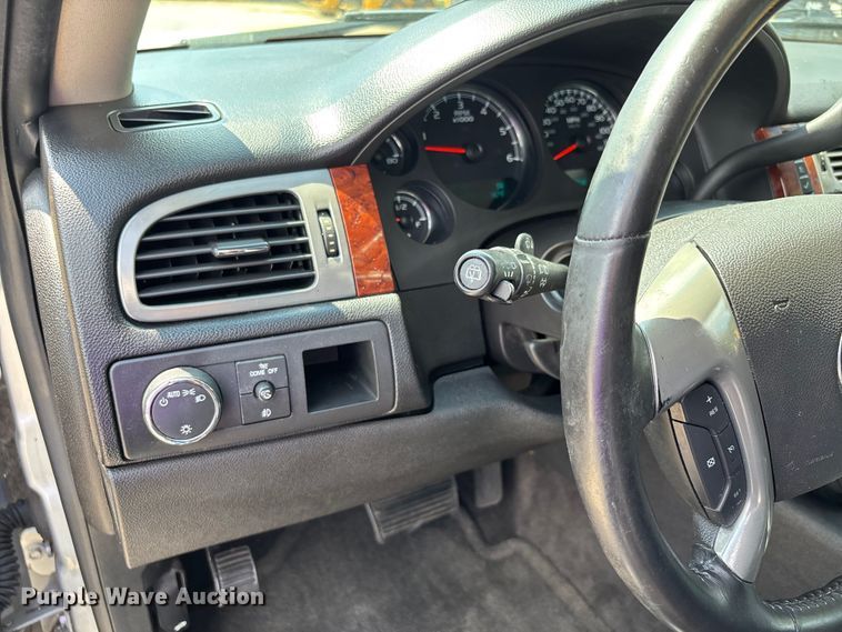 image for item DU1260 2014 Chevrolet Suburban SUV