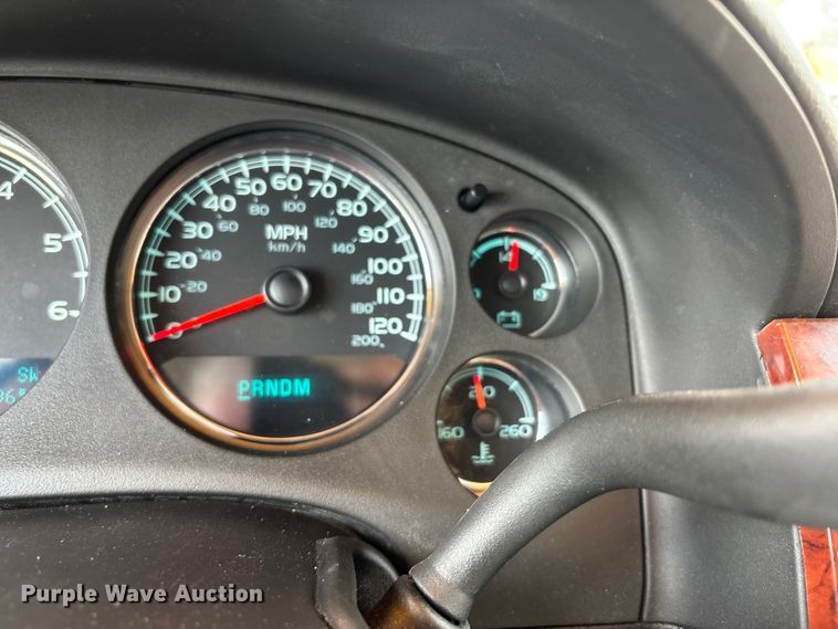 image for item DU1260 2014 Chevrolet Suburban SUV