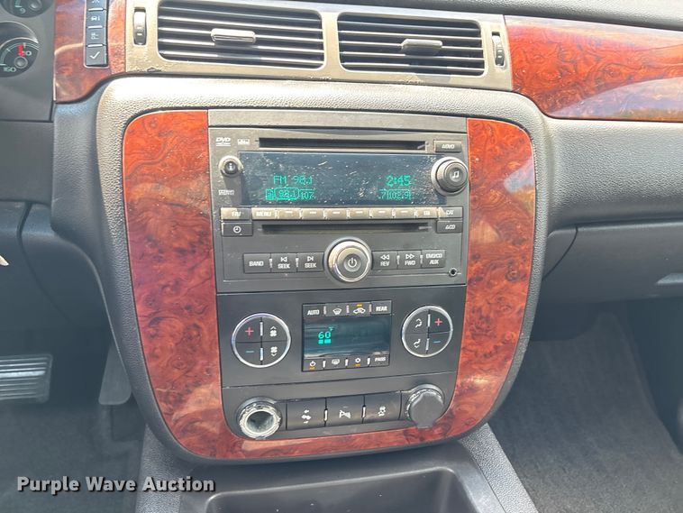 image for item DU1260 2014 Chevrolet Suburban SUV