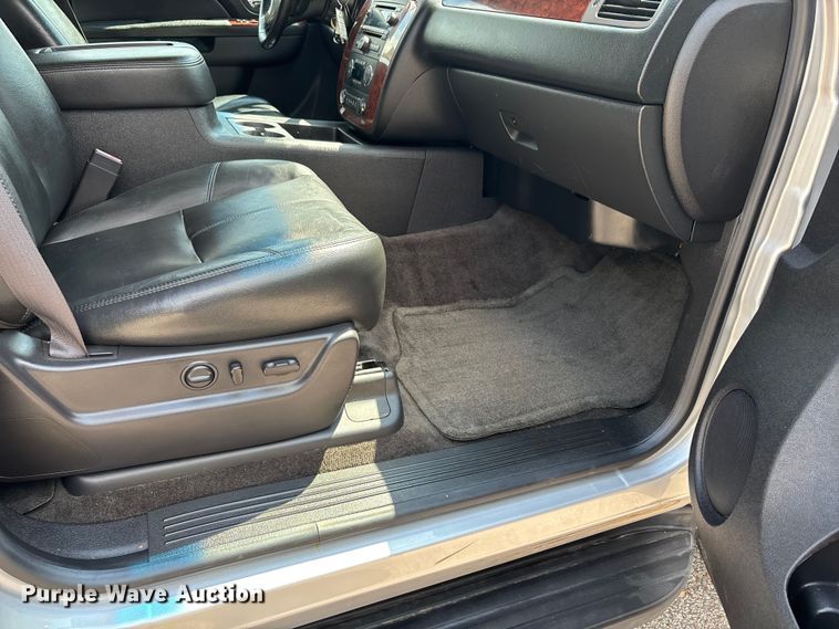 image for item DU1260 2014 Chevrolet Suburban SUV