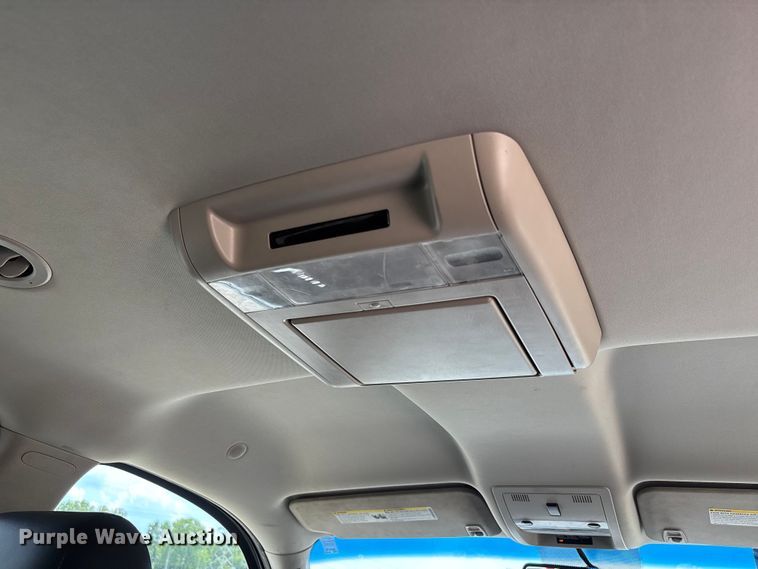 image for item DU1260 2014 Chevrolet Suburban SUV