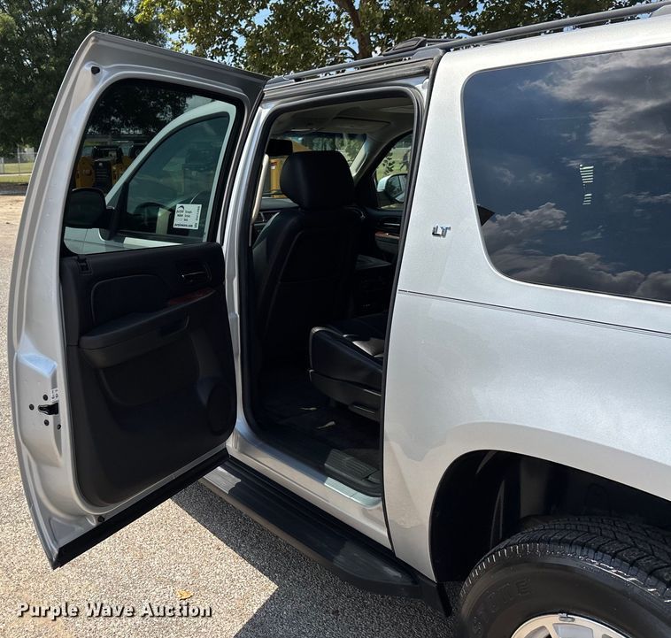 image for item DU1260 2014 Chevrolet Suburban SUV