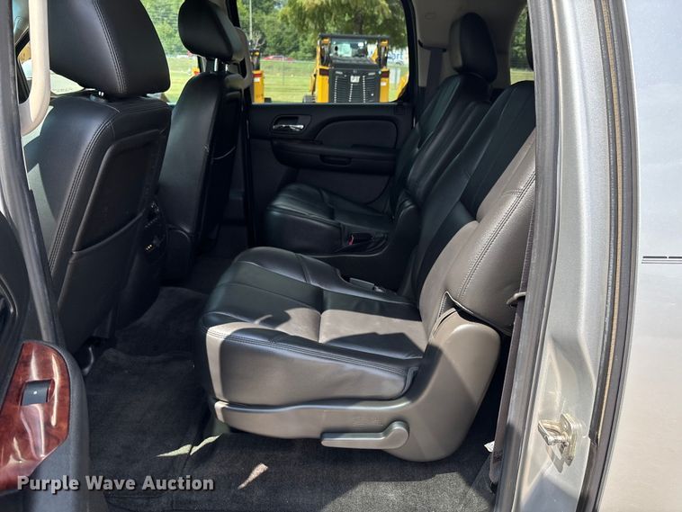 image for item DU1260 2014 Chevrolet Suburban SUV