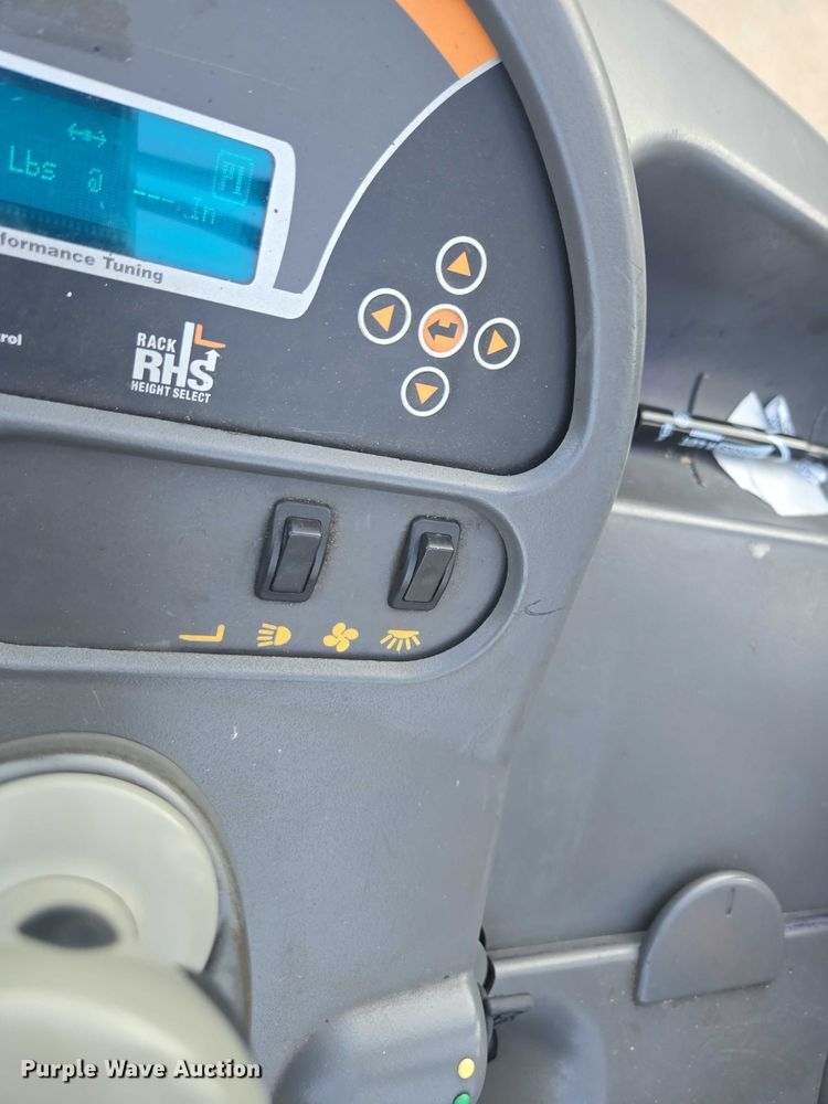 image for item DU2506 2012 Crown RD5725-30 reach truck