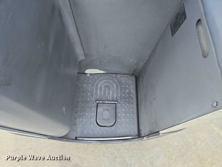 image for item DU2506 2012 Crown RD5725-30 reach truck